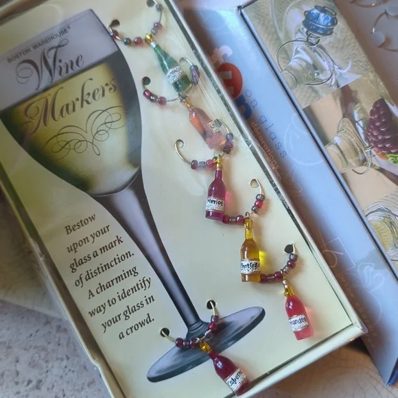 ❤️ 2 for $15 ❤️ NWT - Two Sets of Wine Charms / Markers - Picture 4 of 7
